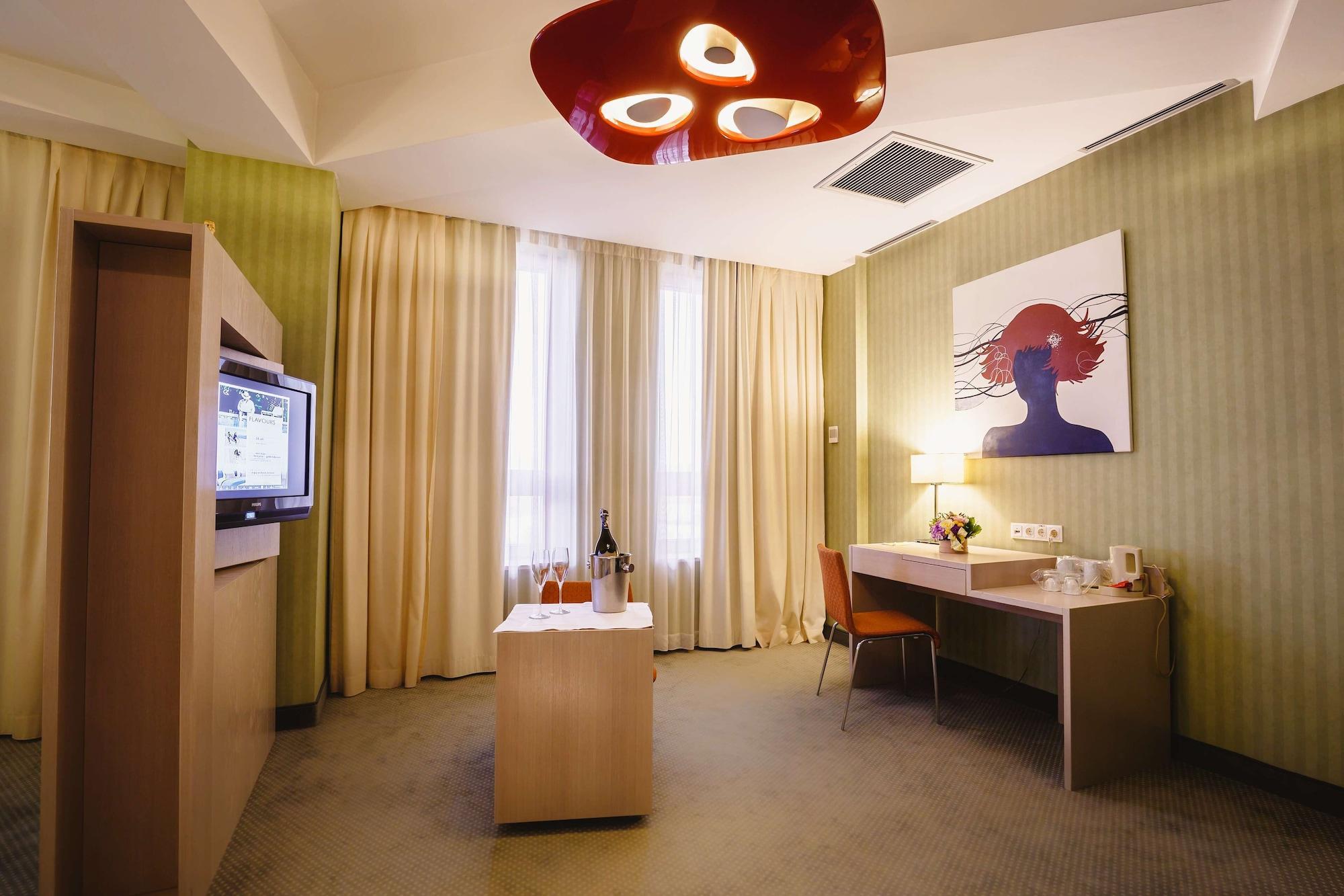 Hotel Golden Tulip Ana Tower 시비우 외부 사진
