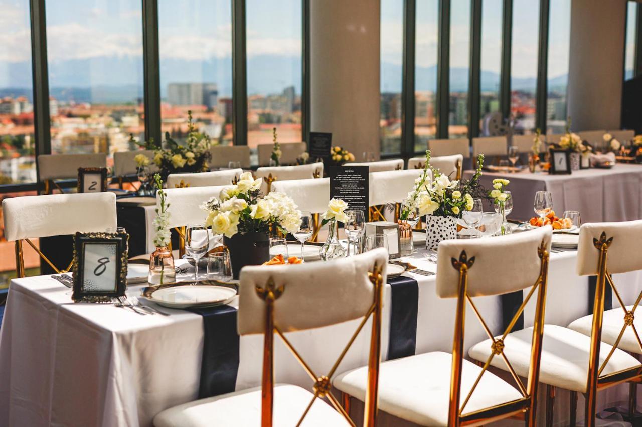 Hotel Golden Tulip Ana Tower 시비우 외부 사진