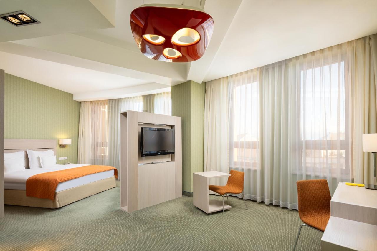Hotel Golden Tulip Ana Tower 시비우 외부 사진