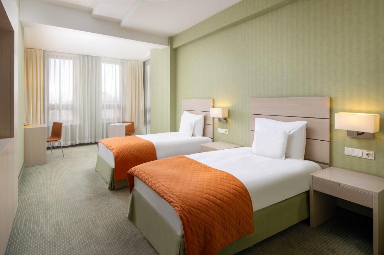 Hotel Golden Tulip Ana Tower 시비우 외부 사진