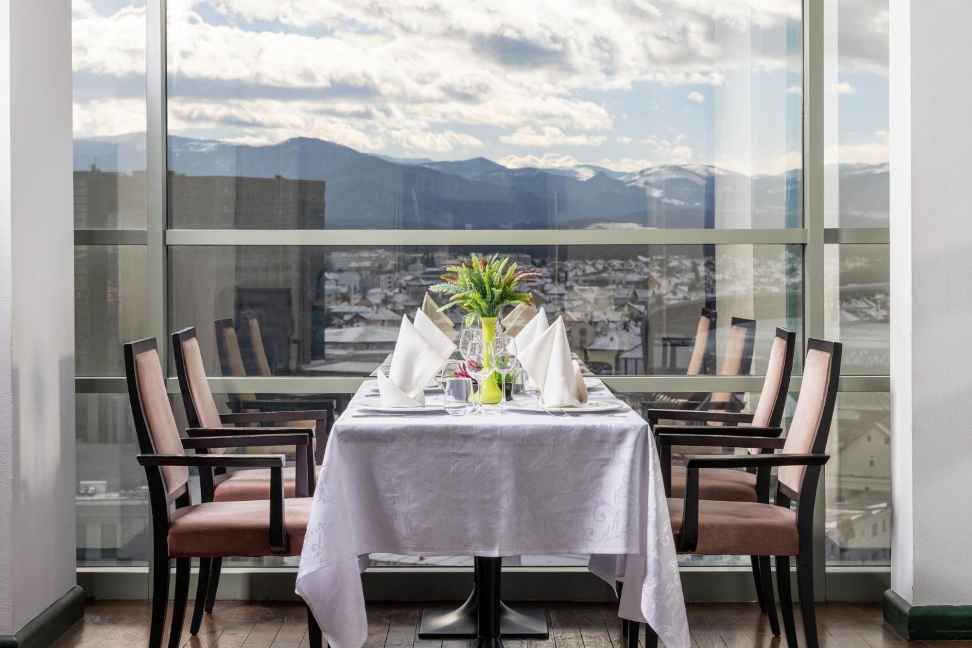 Hotel Golden Tulip Ana Tower 시비우 외부 사진