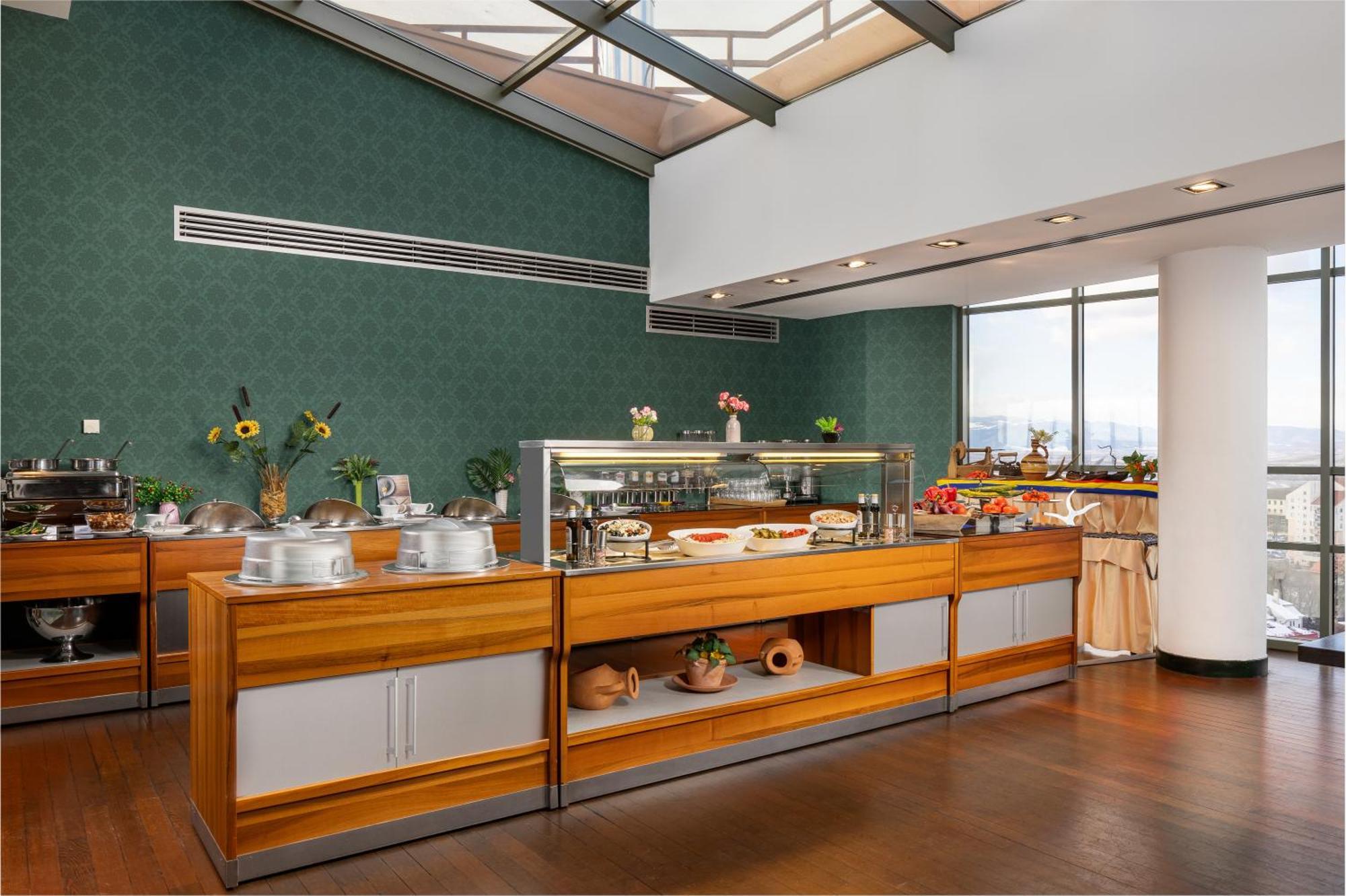 Hotel Golden Tulip Ana Tower 시비우 외부 사진