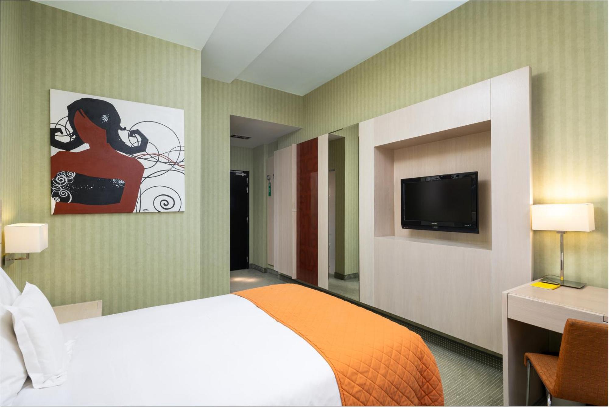 Hotel Golden Tulip Ana Tower 시비우 외부 사진